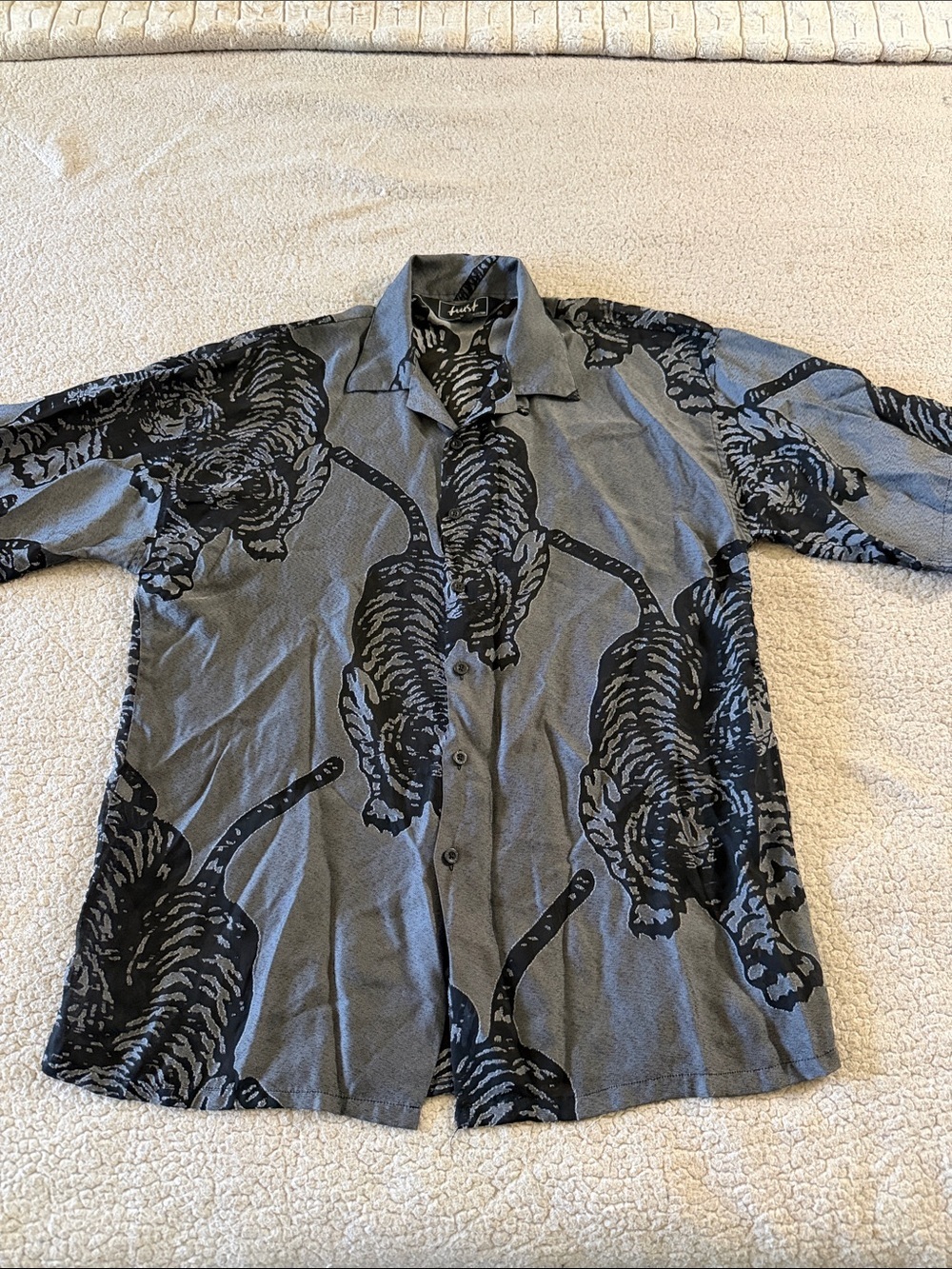 Trust Couture Short-Sleeve Gray Button-Down Shirt with Black Tiger Print Large